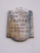 Мемориальная доска на доме, в котором умер Г.Т. Фехнер в Лейпциге. Источник: clck.ru/DBKMP Автор: Exspectabo