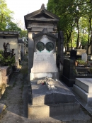 Надгробие Андре Мари Ампера  на кладбище Монмарт