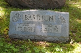 Могила Дж. Бардина на Forest Hill Cemetery  Madison Dane County Wisconsin, USA. Источник: http://www.findagrave.com