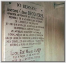 Доска в семейном склепе Беккерелей на Cimetiere ancien, Chatillon-Coligny. Источник: http://www.knerger.de/html/wissenschaftler_75.html