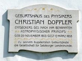Мемориальная доска Х. Доплеру на доме в Зальцбурге, в котором он родился