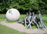 Архимед. Скульптура в Лионе, Франция. Источник: https://sites.google.com/site/fizikaiskulptura/novosti-s-orb/arhimed