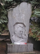 Памятник А.А. Галкину в Донецке