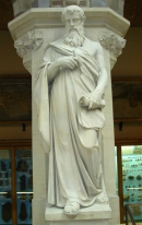 Статуя в честь Евклида в Музее естественной истории Оксфордского университета. https://www.quotemaster.org/Euclid