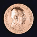 Медаль с изображением Г. Гельмгольца